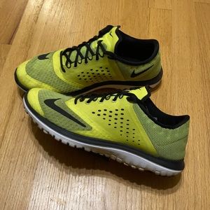 Nike zoom running